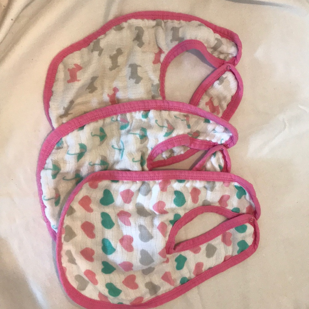 Muslin bib bundle